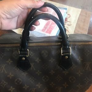 LV Speedy 30 Vintage Monogram. Very good condition